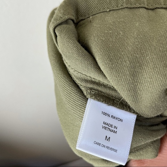 Soho New York Company Olive Green Rayon Jumpsuit M - Picture 16 of 16